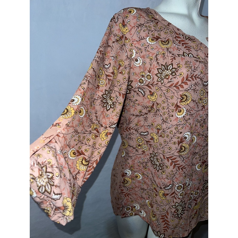 DR2 Daniel Rainn Womens Sz Large Floral V-Neck Cutout Back Roll Tab Blouse Pink - Picture 3 of 12